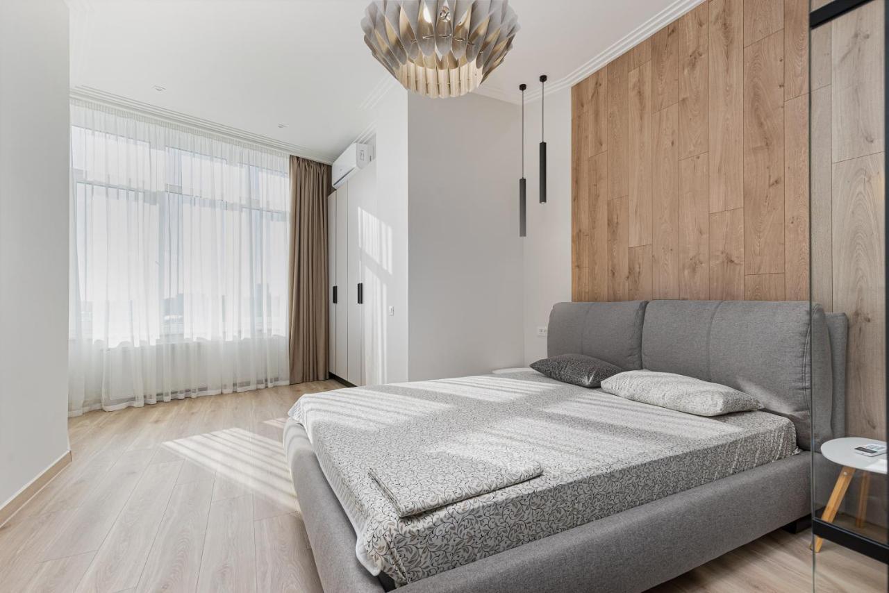 Sea Symphony Luxury 3-Bedrooms Apartment Odessza Kültér fotó