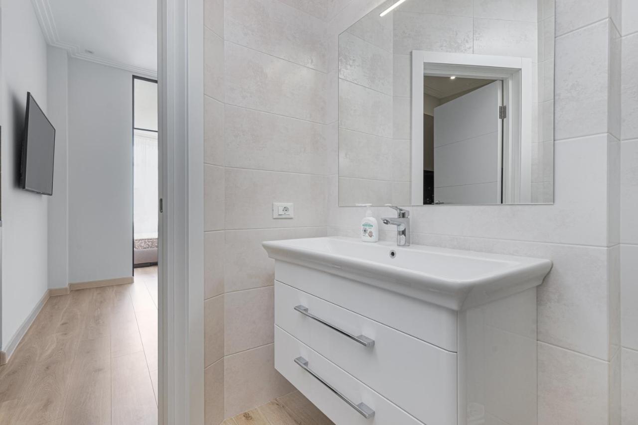 Sea Symphony Luxury 3-Bedrooms Apartment Odessza Kültér fotó